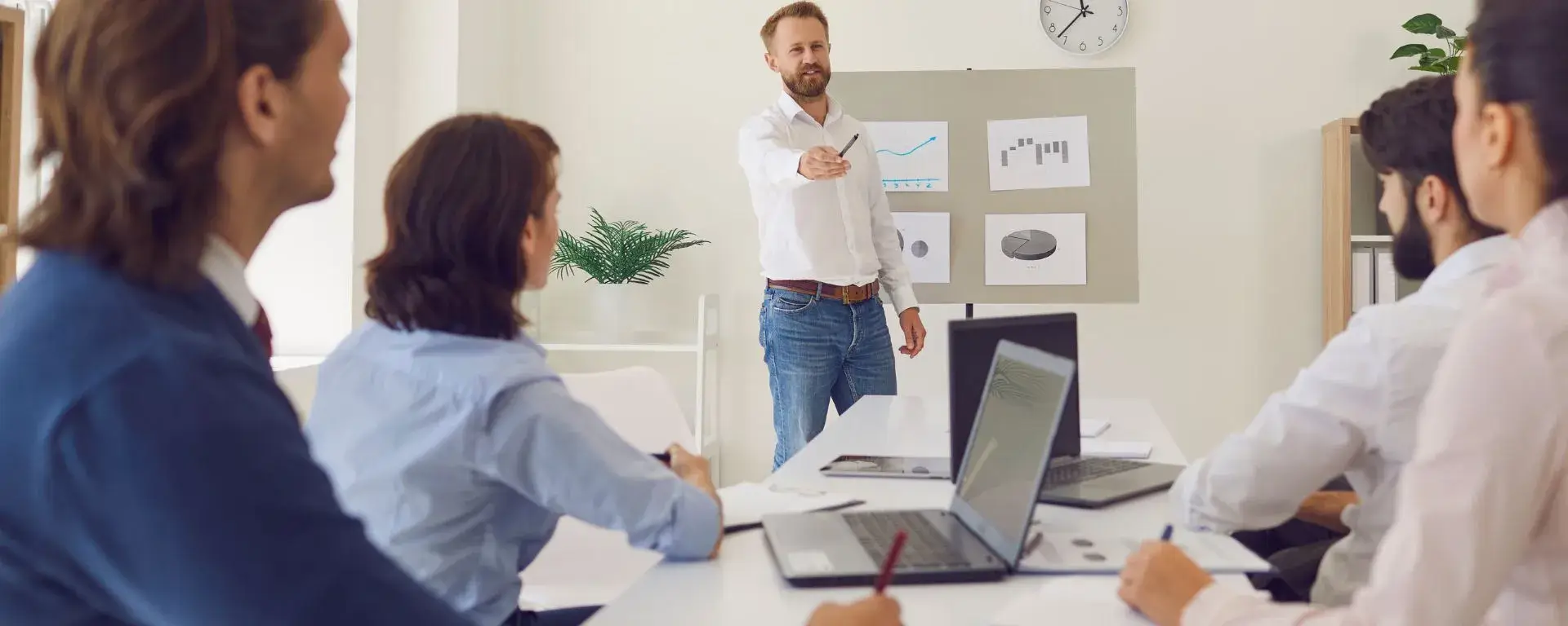 Sales & CRM